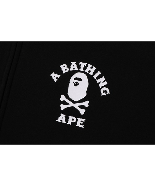 A BATHING APE（アベイシングエイプ）の「APE CROSSBONE COLLEGE ZIP HOODIE M（パーカー・メンズ・グレー/ブラック・XX-LARGE/LARGE/X-LARGE/SMALL/MEDIUM）」の5枚目の写真