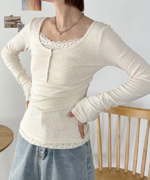 CLEA(クレア)の「フラワー柄レイヤードコンパクトトップス(Tシャツ/カットソー・レディース・モカ/アイボリー・M)」の5枚目の写真