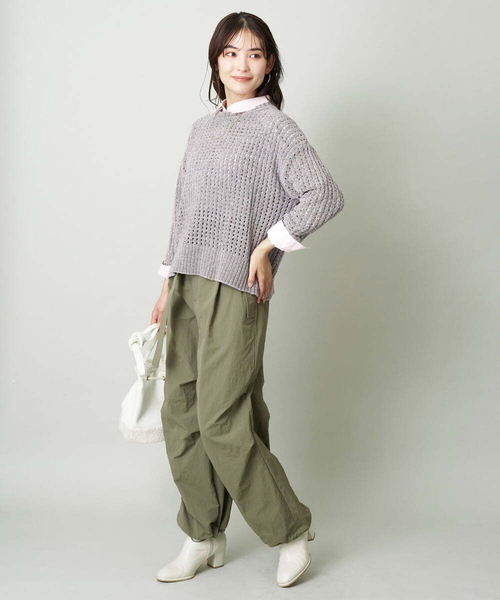 a.v.v(アーヴェヴェ)の「モールヤーンメッシュニット(ニット/セーター・レディース・ライトグレー/クリーム・40/38/36)」の15枚目の写真