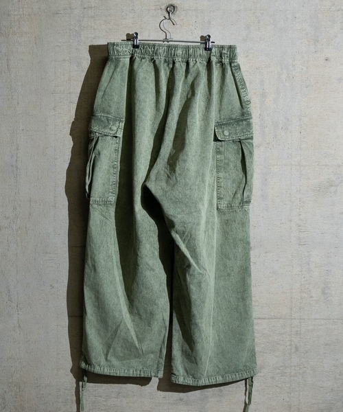 JOHN'S CLOSET(ジョンズクローゼット)の「【i】綿ツイル EXTRA-WIDE ピグメントカーゴパンツ(カーゴパンツ・メンズ・ブラック/カーキ・MEDIUM/X-LARGE/LARGE)」の20枚目の写真