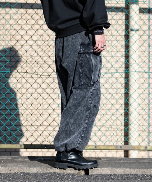 JOHN'S CLOSET(ジョンズクローゼット)の「【i】綿ツイル EXTRA-WIDE ピグメントカーゴパンツ(カーゴパンツ・メンズ・ブラック/カーキ・MEDIUM/X-LARGE/LARGE)」の12枚目の写真