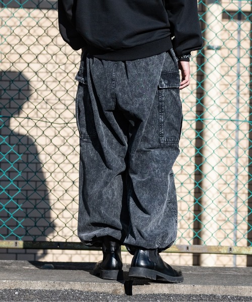 JOHN'S CLOSET(ジョンズクローゼット)の「【i】綿ツイル EXTRA-WIDE ピグメントカーゴパンツ(カーゴパンツ・メンズ・ブラック/カーキ・MEDIUM/X-LARGE/LARGE)」の13枚目の写真