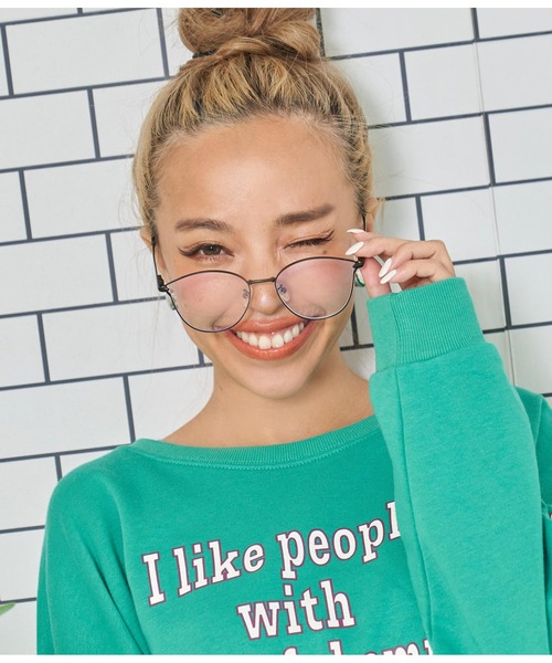 anap mimpi(アナップミンピ)の「細フレームダテメガネ(メガネ・レディース・ブラック/ゴールド・FREE)」の11枚目の写真