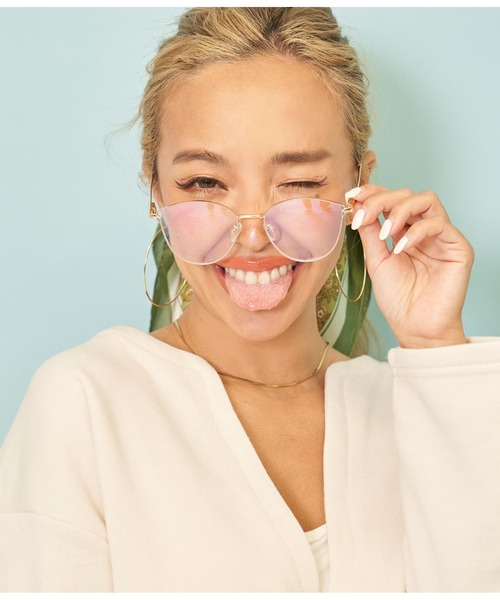 anap mimpi(アナップミンピ)の「細フレームダテメガネ(メガネ・レディース・ブラック/ゴールド・FREE)」の9枚目の写真