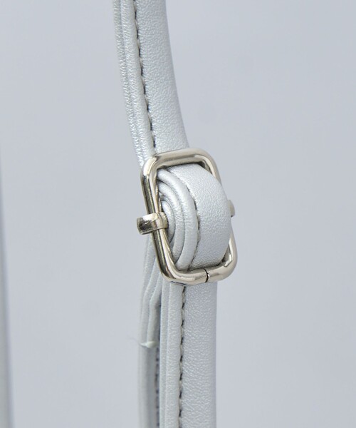 coen（コーエン）の「合皮巾着ショルダーバッグ（ショルダーバッグ・レディース・コバルトブルー/ブラック/シルバー/オフホワイト・FREE）」の11枚目の写真