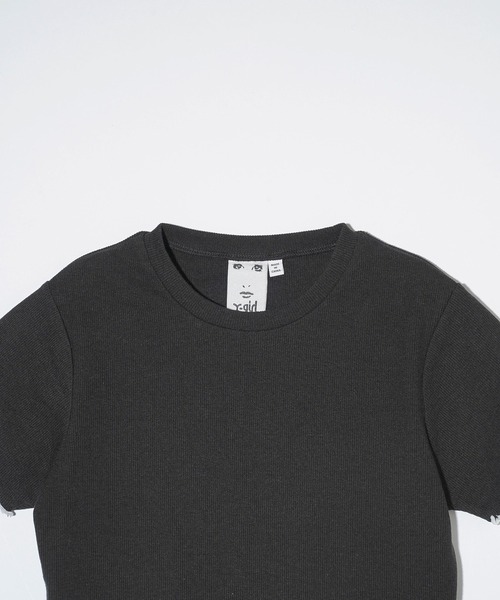 X-girl（エックスガール）の「CURSIVE LOGO COMPACT TOP（Tシャツ/カットソー・レディース・ブラック/オリーブ/ホワイト・S/M）」の6枚目の写真