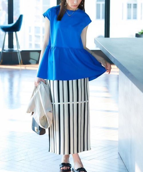 nissen（ニッセン）の「異素材切替ペプラムトップス（Tシャツ/カットソー・レディース・ロイヤルブルー/ブラック・LL/S/M/L）」の6枚目の写真