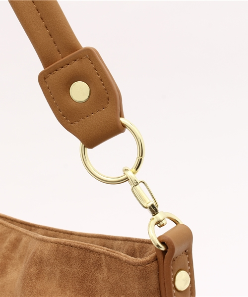 Every very nice claup(エブリィベリーナイスクラップ)の「【Every very nice claup】スエードフリンジショルダーバッグ(ショルダーバッグ・レディース・キャメル/ライトグレー/ブラック・FREE)」の13枚目の写真