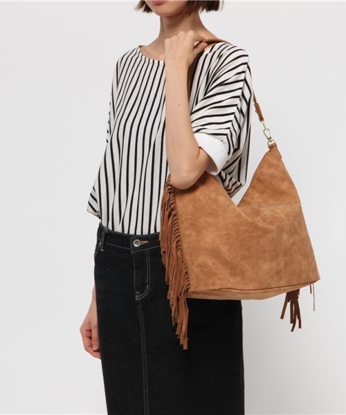 Every very nice claup(エブリィベリーナイスクラップ)の「【Every very nice claup】スエードフリンジショルダーバッグ(ショルダーバッグ・レディース・キャメル/ライトグレー/ブラック・FREE)」の10枚目の写真