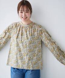 Perle Peche フラワー柄スリーブフリルブラウス