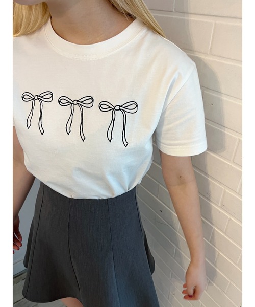PHILLY(フィリー)の「【PHILLY】リボン刺繍Tシャツ(Tシャツ/カットソー・レディース・ホワイト/ブラック・FREE)」の5枚目の写真