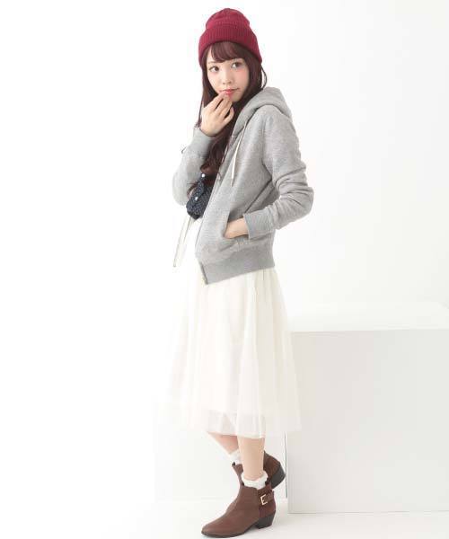 earth music&ecology(アースミュージックアンドエコロジー)の「【パーカーパーカー!】裏毛(パーカー・レディース・ベージュ系その他/杢グレー・MEDIUM/SMALL)」の7枚目の写真