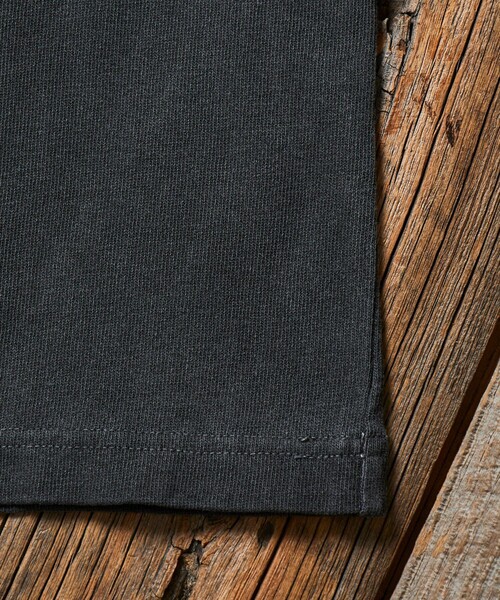 Jonas Claesson（ジョナスクレアッソン）の「JONAS CLAESSON/ジョナスクレアッソン Insideout  Sunshine Please Tee/インサイドアウト サンシャイン プリーズTシャツ/リバーシブル/リラックスフィット（Tシャツ/カットソー・メンズ・チャコールグレー/オフホワイト/ターコイズブルー・MEDIUM/LARGE）」の10枚目の写真