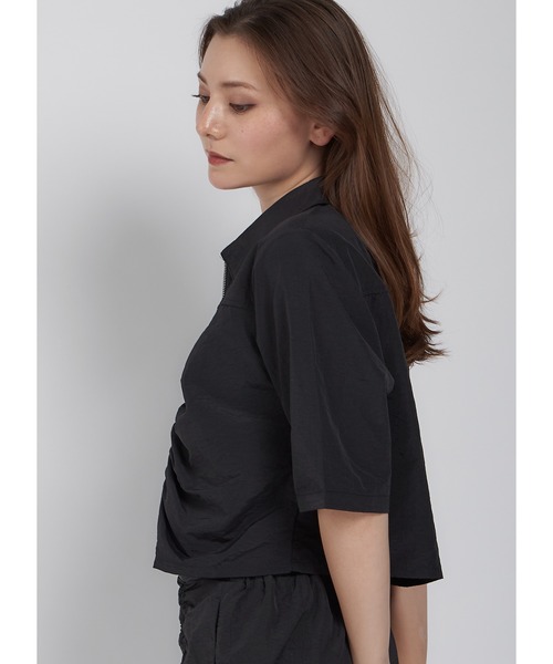 Adoon plain(アドーンプレーン)の「ナイロンジップシャツ(シャツ/ブラウス・レディース・ホワイト/ライトブルー/ブラック・FREE)」の9枚目の写真