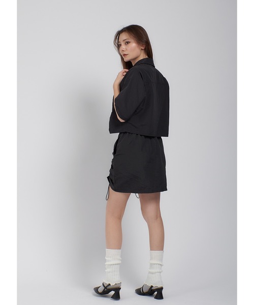 Adoon plain(アドーンプレーン)の「ナイロンジップシャツ(シャツ/ブラウス・レディース・ホワイト/ライトブルー/ブラック・FREE)」の13枚目の写真