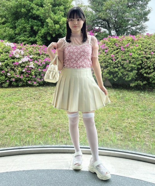 F i.n.t（フィント）の「フラワージャガードビスチェ/fint　フィント（キャミソール・レディース・ライトグレー/ピンク・FREE）」の6枚目の写真