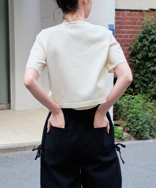Rejoule(リジュール)の「ハート刺繍Wジップショートニットカーデ(カーディガン/ボレロ・レディース・ホワイト×ブラック/アイボリー/ブラック・FREE)」の5枚目の写真
