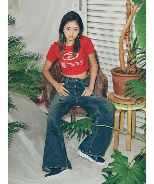 【値下げします】【未使用品】EVRIS みちょぱコラボ ロゴルーズデニム EVRIS（エヴリス）の「【みちょぱコラボ】ロゴルーズデニム