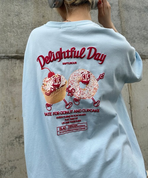 SpRay(スプレイ)の「おやつフォトキャラBIG Tシャツ(Tシャツ/カットソー・レディース・アイボリー/サックスブルー/オフホワイト/イエロー/スミクロ・FREE)」の5枚目の写真