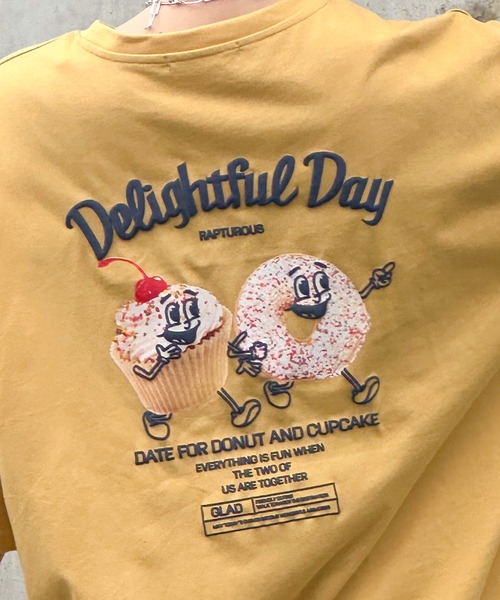 SpRay(スプレイ)の「おやつフォトキャラBIG Tシャツ(Tシャツ/カットソー・レディース・アイボリー/サックスブルー/オフホワイト/イエロー/スミクロ・FREE)」の8枚目の写真