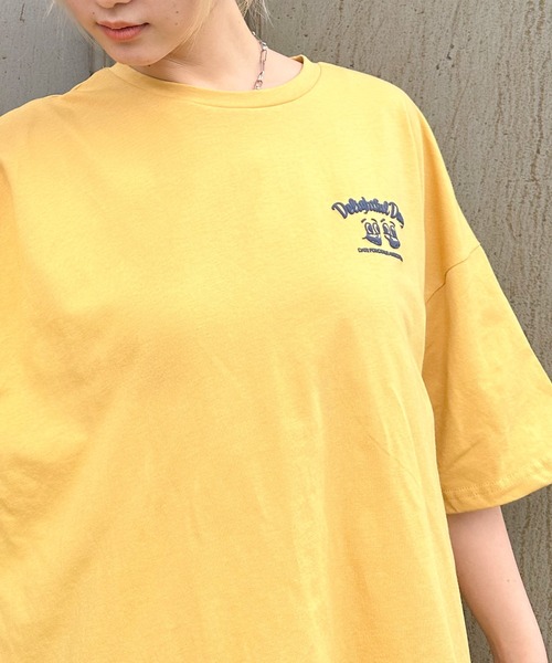 SpRay(スプレイ)の「おやつフォトキャラBIG Tシャツ(Tシャツ/カットソー・レディース・アイボリー/サックスブルー/オフホワイト/イエロー/スミクロ・FREE)」の14枚目の写真