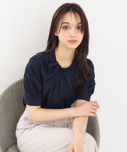 index（インデックス）の「◆UV アシメタック5分袖トップス【接触冷感/洗濯機洗い可】（Tシャツ/カットソー・レディース・ネイビー/サックスブルー/オフホワイト・36/38/40/42）」の2枚目の写真