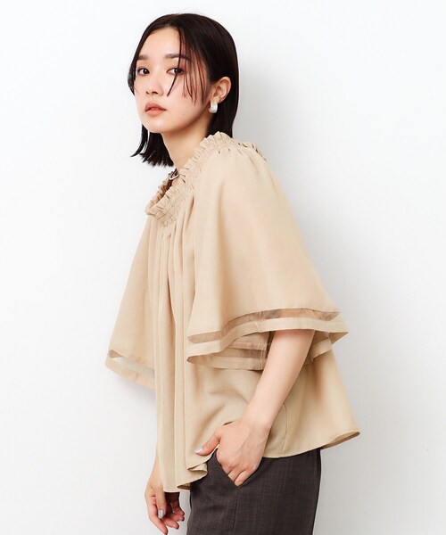OPAQUE.CLIP（オペークドットクリップ）の「◆2WAYギャザーフレアスリーブブラウス【洗濯機洗い可】（シャツ/ブラウス・レディース・ベージュ/ブラック/ホワイト・40/38/42）」の8枚目の写真