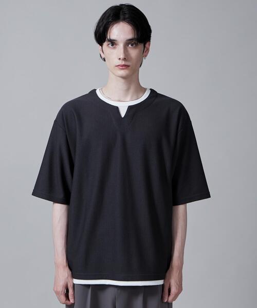 LUCY(ルーシー)の「LUCY/フェイクレイヤードキーネックT(Tシャツ/カットソー・メンズ・ベージュ/ダークグレー・LARGE/MEDIUM)」の15枚目の写真