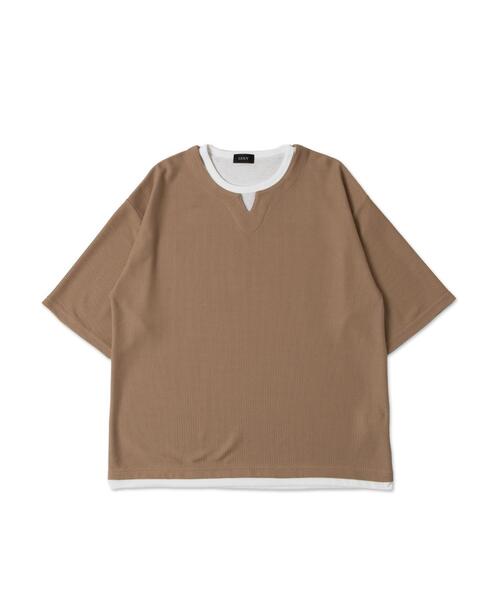 LUCY(ルーシー)の「LUCY/フェイクレイヤードキーネックT(Tシャツ/カットソー・メンズ・ベージュ/ダークグレー・LARGE/MEDIUM)」の8枚目の写真