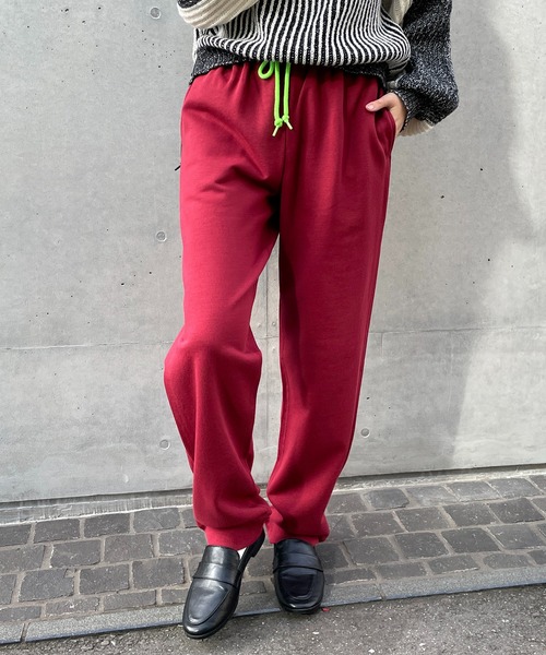 United Athle(ユナイテッドアスレ)の「【United Athle】point color tapered rib sweat pants / ポイントカラー テーパード リブスウェットパンツ 5017 9974(スウェットパンツ・メンズ・ブラック/グレー/オリーブ/ネイビー/ホワイト/バーガンディー/ダークブラウン・M/S/XL/L)」の1枚目の写真