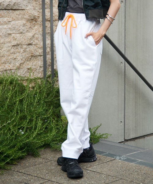 United Athle(ユナイテッドアスレ)の「【United Athle】point color tapered rib sweat pants / ポイントカラー テーパード リブスウェットパンツ 5017 9974(スウェットパンツ・メンズ・ブラック/グレー/オリーブ/ネイビー/ホワイト/バーガンディー/ダークブラウン・M/S/XL/L)」の16枚目の写真