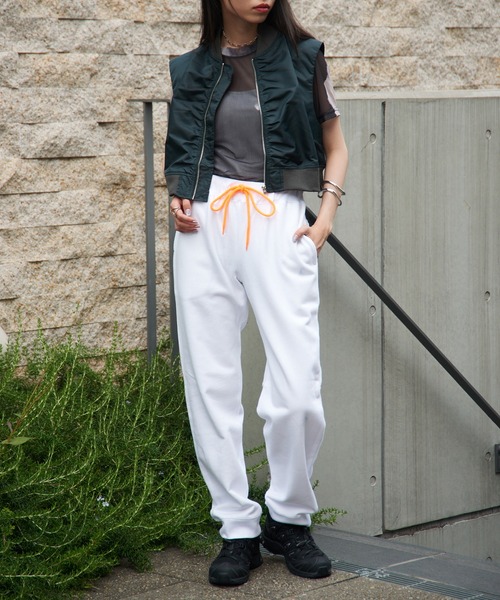 United Athle(ユナイテッドアスレ)の「【United Athle】point color tapered rib sweat pants / ポイントカラー テーパード リブスウェットパンツ 5017 9974(スウェットパンツ・メンズ・ブラック/グレー/オリーブ/ネイビー/ホワイト/バーガンディー/ダークブラウン・M/S/XL/L)」の20枚目の写真