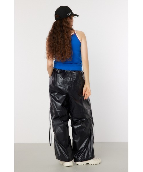 RODEO CROWNS WIDE BOWL（ロデオクラウンズワイドボウル）の「メタリックパラシュートパンツ（その他パンツ・レディース・ブラック/ライトピンク/シルバー・FREE）」の13枚目の写真