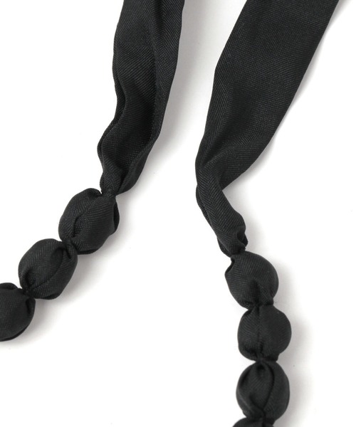 studio CLIP（スタディオクリップ）の「生地巻きリボンネックレス（ネックレス・レディース・ベージュ/ブラック/ライトグレー・FREE）」の6枚目の写真