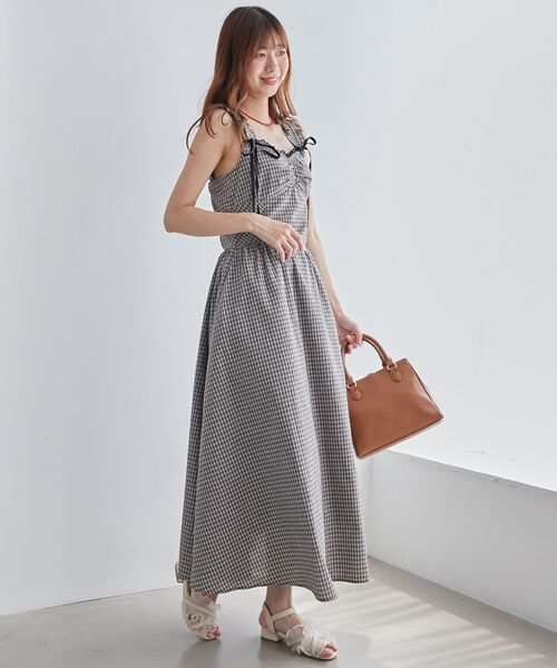 MAJESTIC LEGON（マジェスティックレゴン）の「【WEB限定XSサイズあり】2wayリボンチェックワンピース（ワンピース・レディース・ブラック系その他/ブラウン系その他2/ベージュ系その他2・MEDIUM/SMALL/X-SMALL）」の4枚目の写真