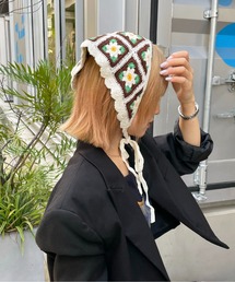 HIKA（ヒカ）の「【HIKA】カギ編み花モチーフバブーシュカ（ヘアバンド）」