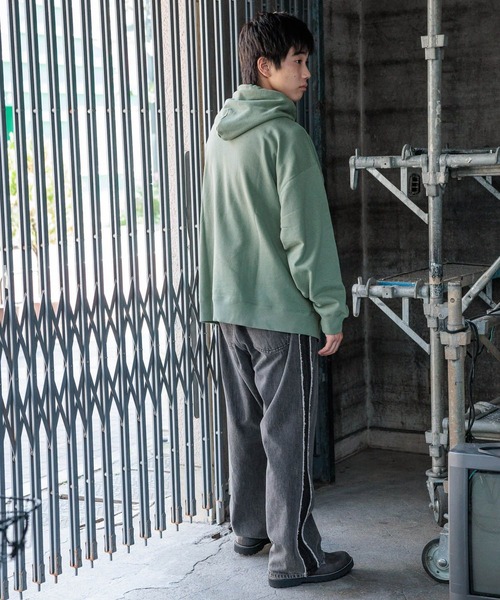 niko and...（ニコアンド）の「16/-OE USA COTTON BIG PARKA　/ USAコットン裏毛フードパーカー（パーカー・メンズ・ライトグレー/グリーン/チャコール・MEDIUM/BIG(L)）」の10枚目の写真