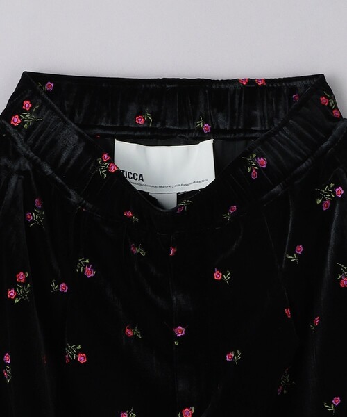 えきこ TICCA 花柄刺繍 フラワーエンブロイダリーベロアパンツ Bshop｜TICCA | <別注> フラワーエンブロイダリー ベロアパンツ WOMEN