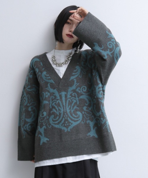 HARE（ハレ）の「マルチWAYガラVネックニット(HARE)（ニット/セーター・レディース・グレー/ブラック・FREE）」の9枚目の写真