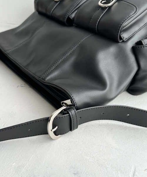 archives（アルシーヴ）の「【デイリーにちょうどいい】４Ｐショルダー（ショルダーバッグ・レディース・ブラック/ブラウン/ベージュ・FREE）」の5枚目の写真