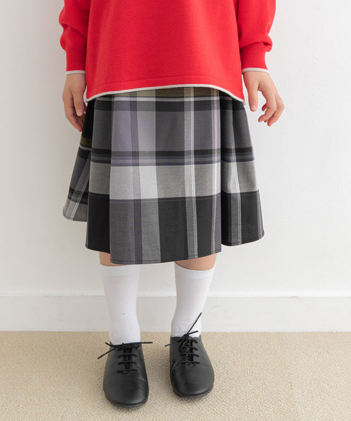 URBAN RESEARCH DOORS(アーバンリサーチドアーズ)の「『親子リンク』カラーチェックスカート(KIDS)(その他パンツ・キッズ・ブルー/ネイビー/ブラック・105/135/120)」の16枚目の写真