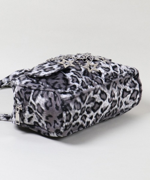 SPINNS（スピンズ）の「チェーンストラップ付き 2ポケットレオパードファーボストンバッグ（ボストンバッグ・レディース・ブラウン系その他/グレー系その他・ONESIZE）」の21枚目の写真
