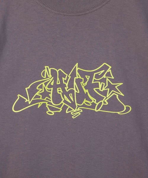 HUF OUTLINE EMB. SS TEE ハフ アウトラインエンブロイド プリント 半袖Ｔシャツ（Tシャツ/カットソー）｜HUF（ハフ）