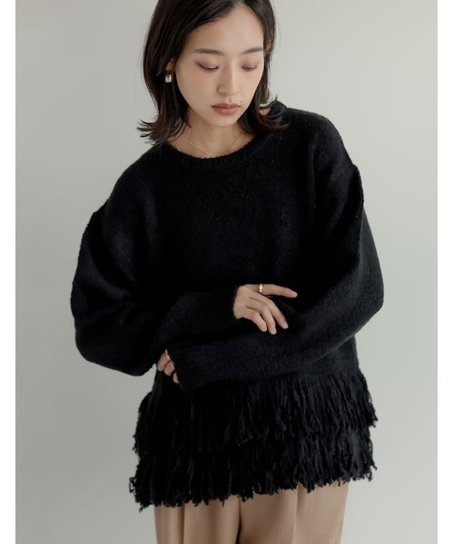 Re:EDIT（リエディ）の「[2024-25 WINTER COLLECTION]ブークレ裾フリンジニットトップス（ニット/セーター・レディース・ベージュ/ブラック/アイボリー・MEDIUM/LARGE）」の15枚目の写真