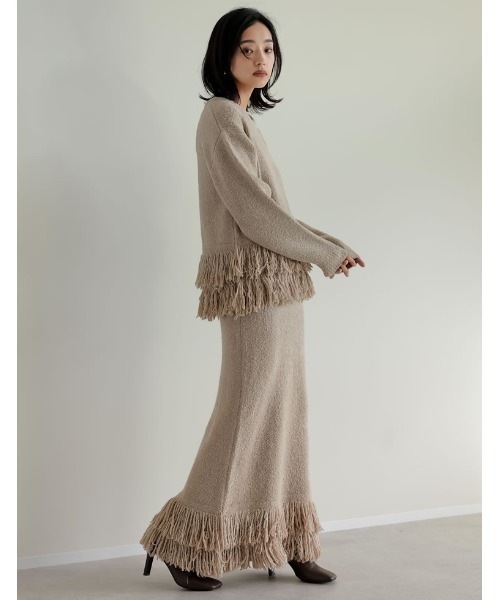 Re:EDIT（リエディ）の「[2024-25 WINTER COLLECTION]ブークレ裾フリンジニットトップス（ニット/セーター・レディース・ベージュ/ブラック/アイボリー・MEDIUM/LARGE）」の18枚目の写真