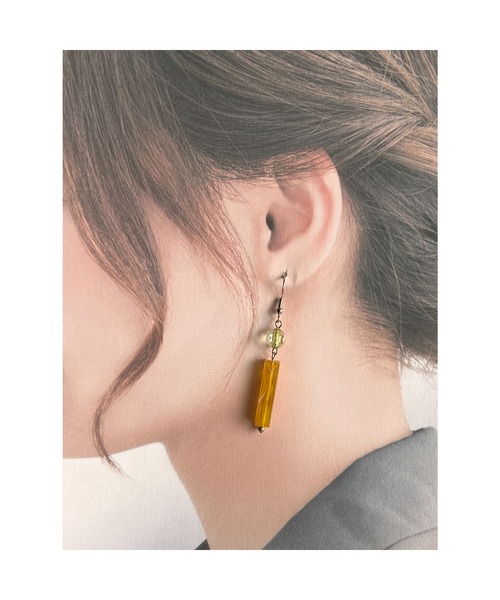 tone（トーン）の「【-lensa-】イエローレクタングルピアス２(MA)（ピアス（両耳用）・レディース・イエロー・FREE）」の4枚目の写真
