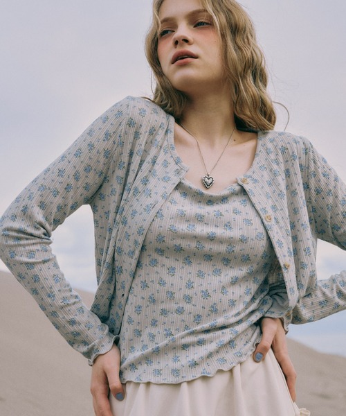 idem(イデム)の「flower ensemble cardigan/フラワーアンサンブルカーディガン(アンサンブル・レディース・ナチュラル/ネイビー・FREE)」の2枚目の写真