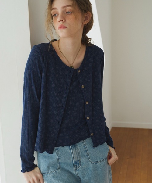 idem(イデム)の「flower ensemble cardigan/フラワーアンサンブルカーディガン(アンサンブル・レディース・ナチュラル/ネイビー・FREE)」の1枚目の写真
