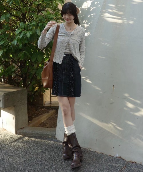 idem(イデム)の「flower ensemble cardigan/フラワーアンサンブルカーディガン(アンサンブル・レディース・ナチュラル/ネイビー・FREE)」の15枚目の写真