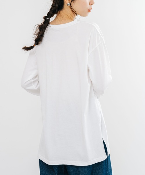 refinedworks(リファインドワークス)の「【refinedworks】 フォトプリント が 印象的な使いやすい ロンT(Tシャツ/カットソー・レディース・ホワイト系その他/オフホワイト・FREE)」の6枚目の写真